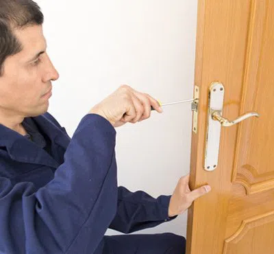 Town Center Locksmith Shop Haverhill, MA 978-276-4123 - 1-Locksmith-Service