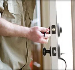 Town Center Locksmith Shop Haverhill, MA 978-276-4123 - 4-Locksmith-Service