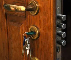 Town Center Locksmith Shop Haverhill, MA 978-276-4123 - 6-Lock-Change