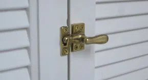 Town Center Locksmith Shop Haverhill, MA 978-276-4123 - 9-Garage-Door-Locks